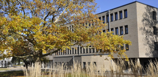 Gebäude der Psychotherapie in der Knollostraße © Universität Osnabrück / Stephan Schute